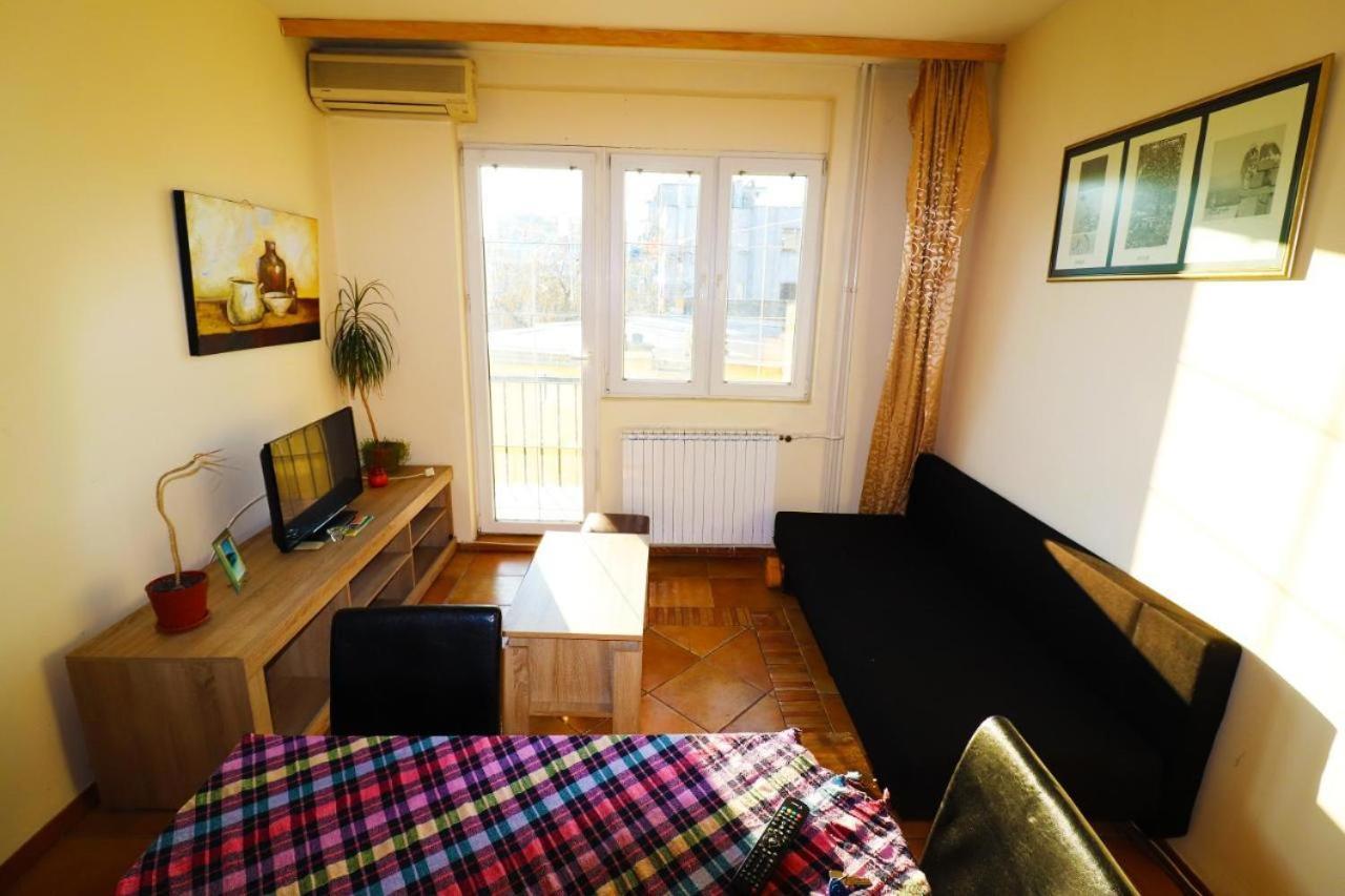 Fantazy Apartment Main Square Skopje Bagian luar foto