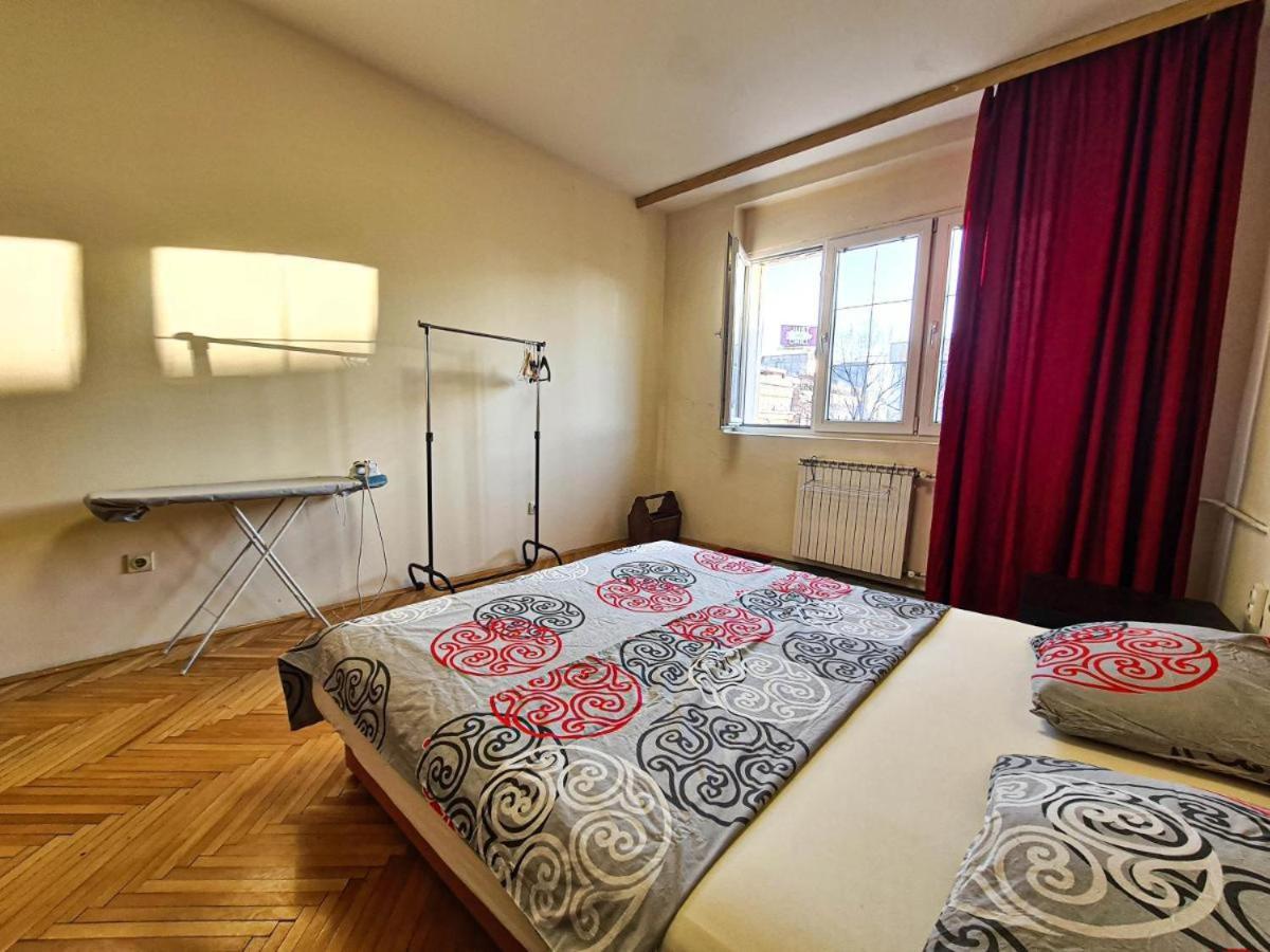Fantazy Apartment Main Square Skopje Bagian luar foto