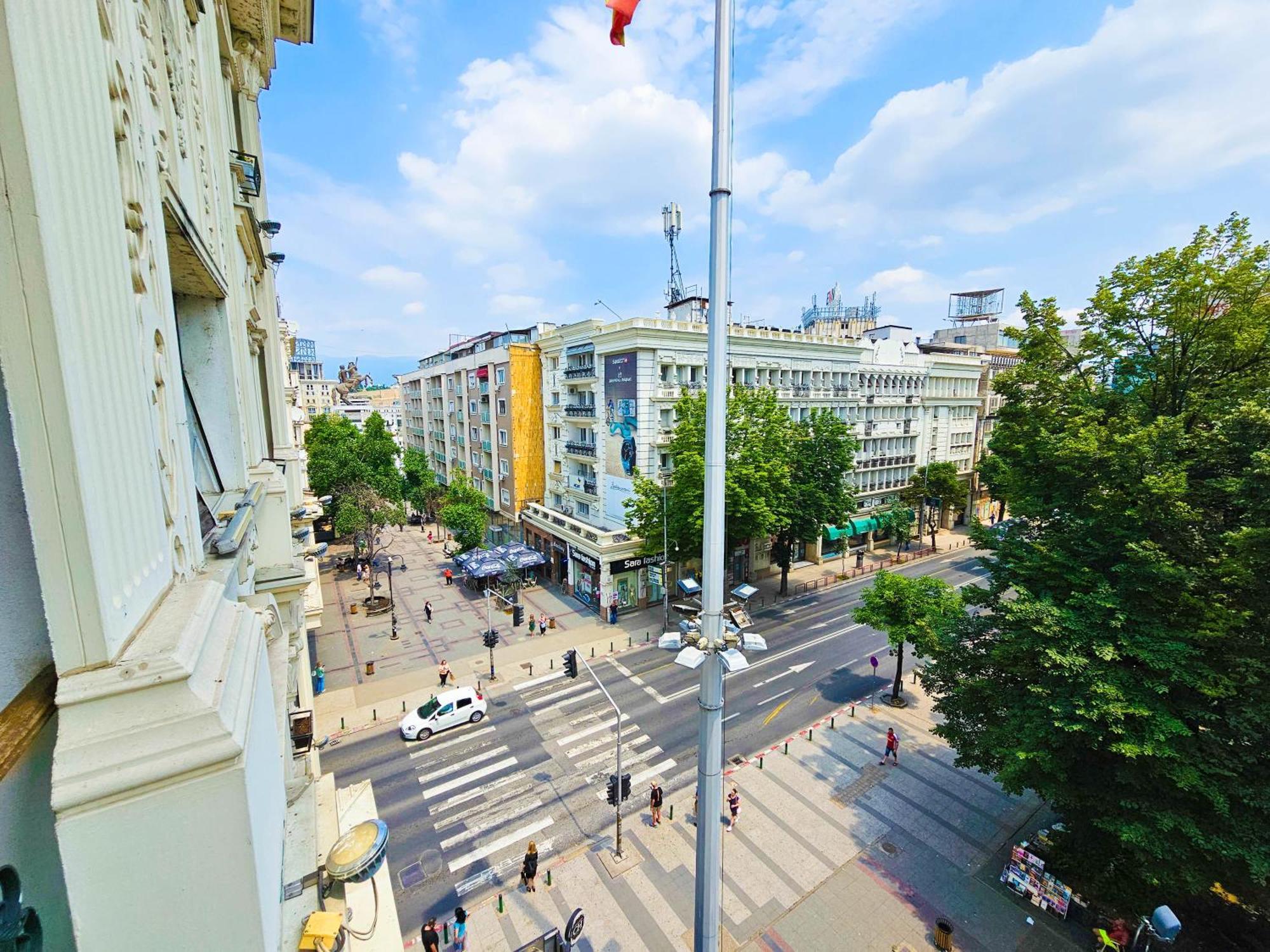 Fantazy Apartment Main Square Skopje Bagian luar foto