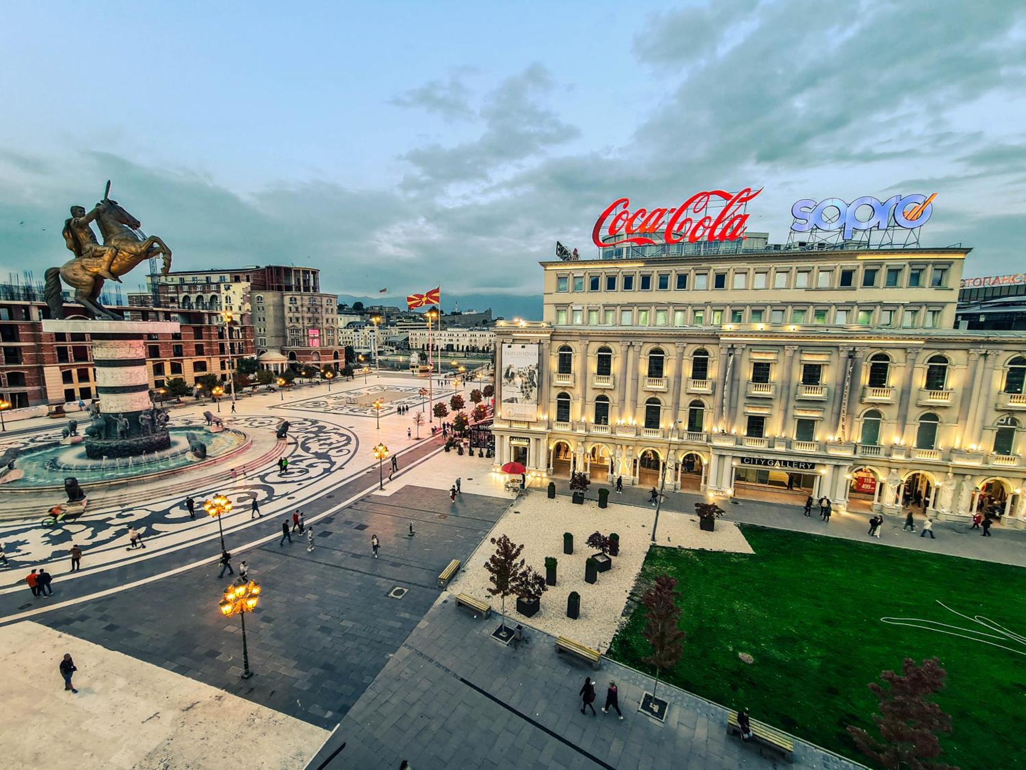 Fantazy Apartment Main Square Skopje Bagian luar foto