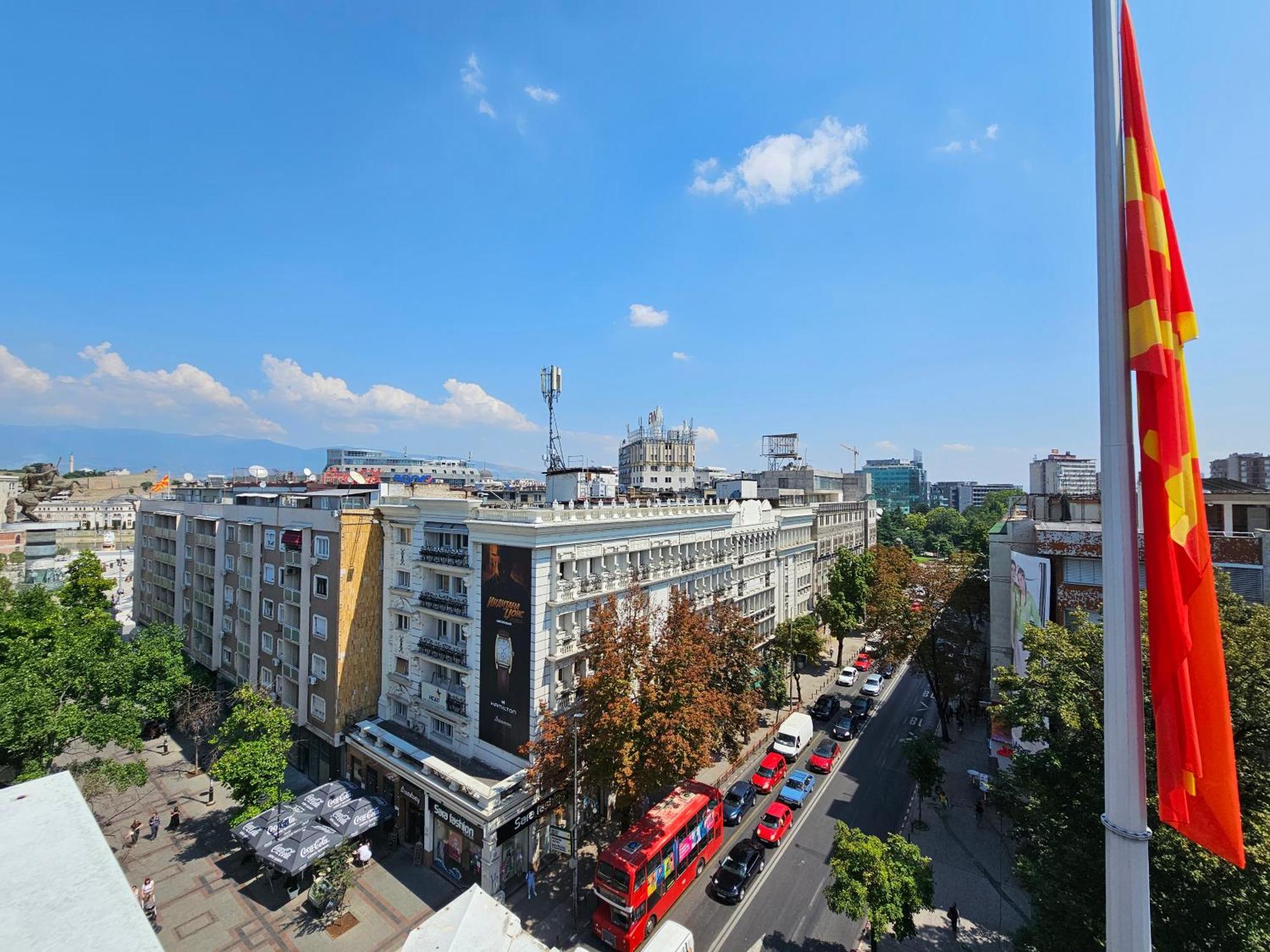 Fantazy Apartment Main Square Skopje Bagian luar foto